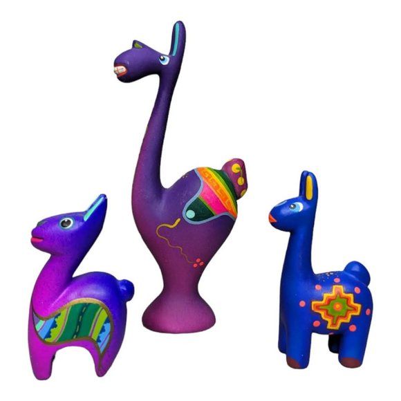 Colorful Bolivia Hand Painted Lightweight Wood Primitive Animals Group of 3 - Picture 1 of 12